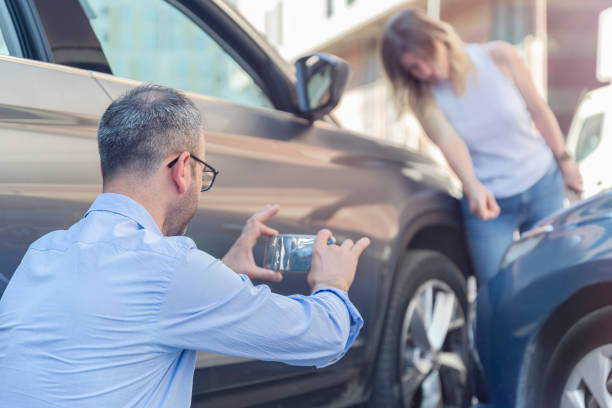 Professional Full Coverage Car Insurance technician working in Mount Orab, OH